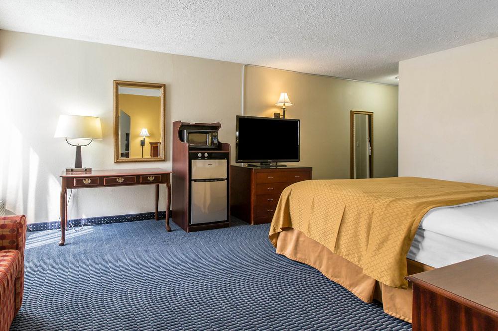 Days Inn By Wyndham Havelock Extérieur photo