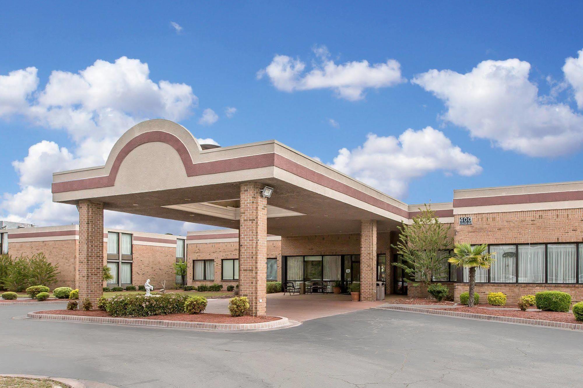 Days Inn By Wyndham Havelock Extérieur photo